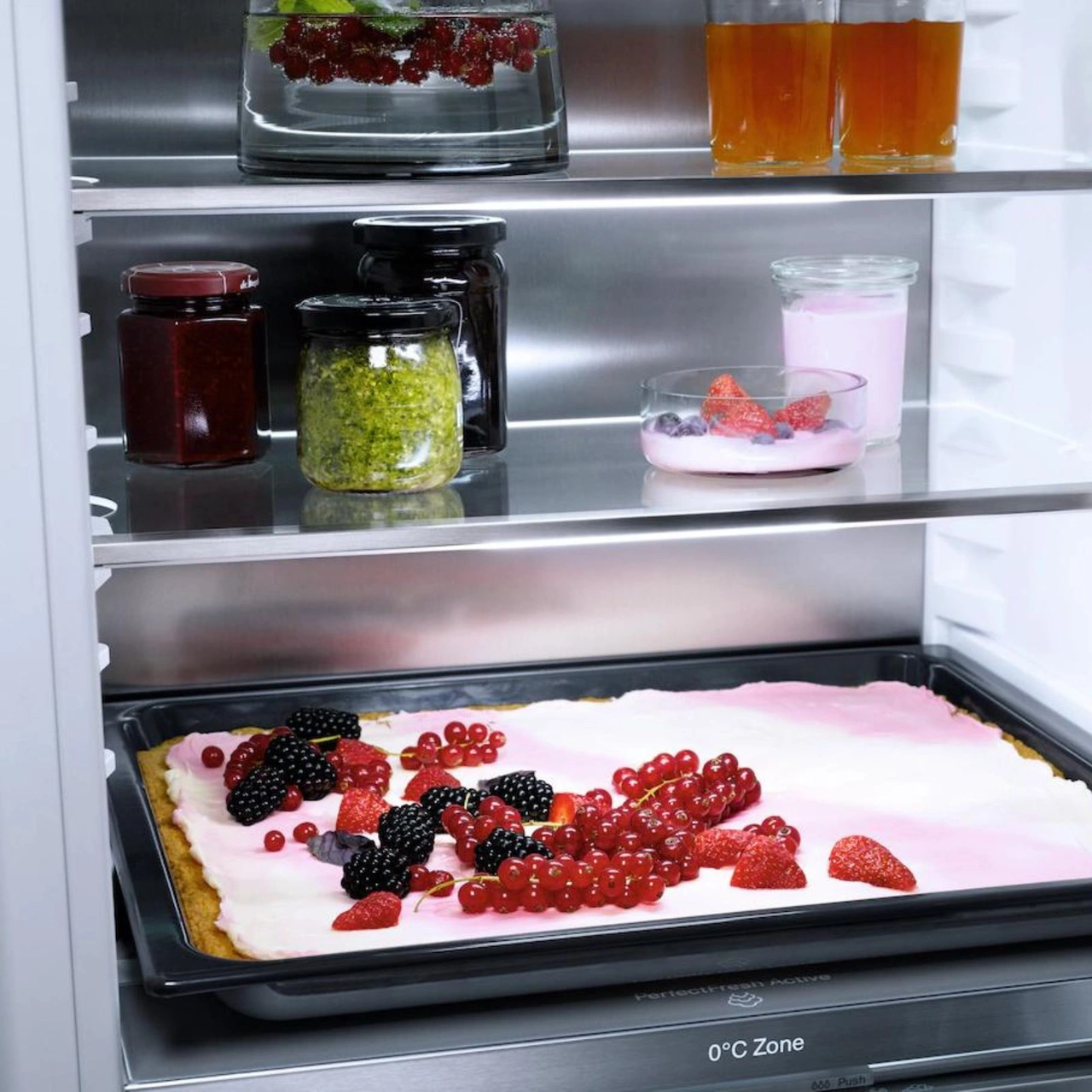 Miele Integrerat kyl/frysskåp KF 7772 B
