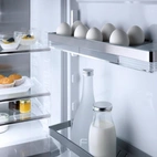 Miele Integrerat kyl/frysskåp KF 7772 B