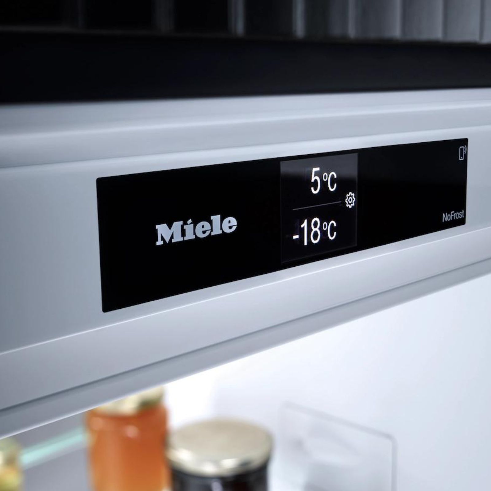Miele Integrerat kyl/frysskåp KFN 7774 D